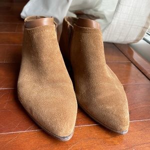7.5 Vince Camuto suede and leather booties
